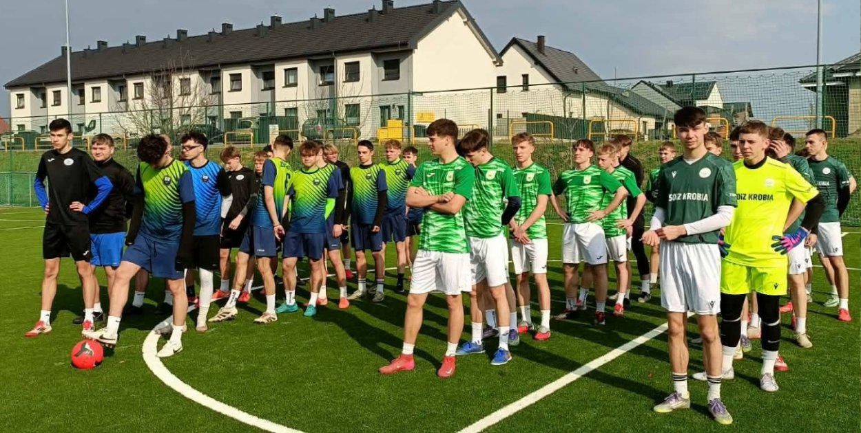 Uczniowie ZSOiZ Krobia zdobyli Mistrzostwo Powiatu w piłce nożnej chłopców