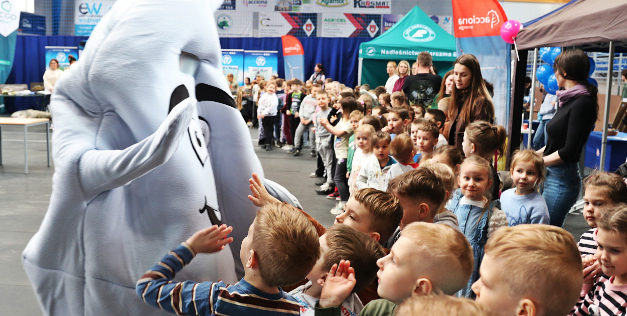Popłynęli...z ważnym przekazem. Z jednej kropli zrobili coś naprawdę dużego