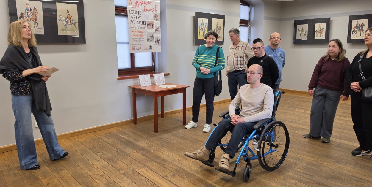 Nie trzeba daleko szukać.  Czasem wystarczy wyjść, żeby zobaczyć więcej...