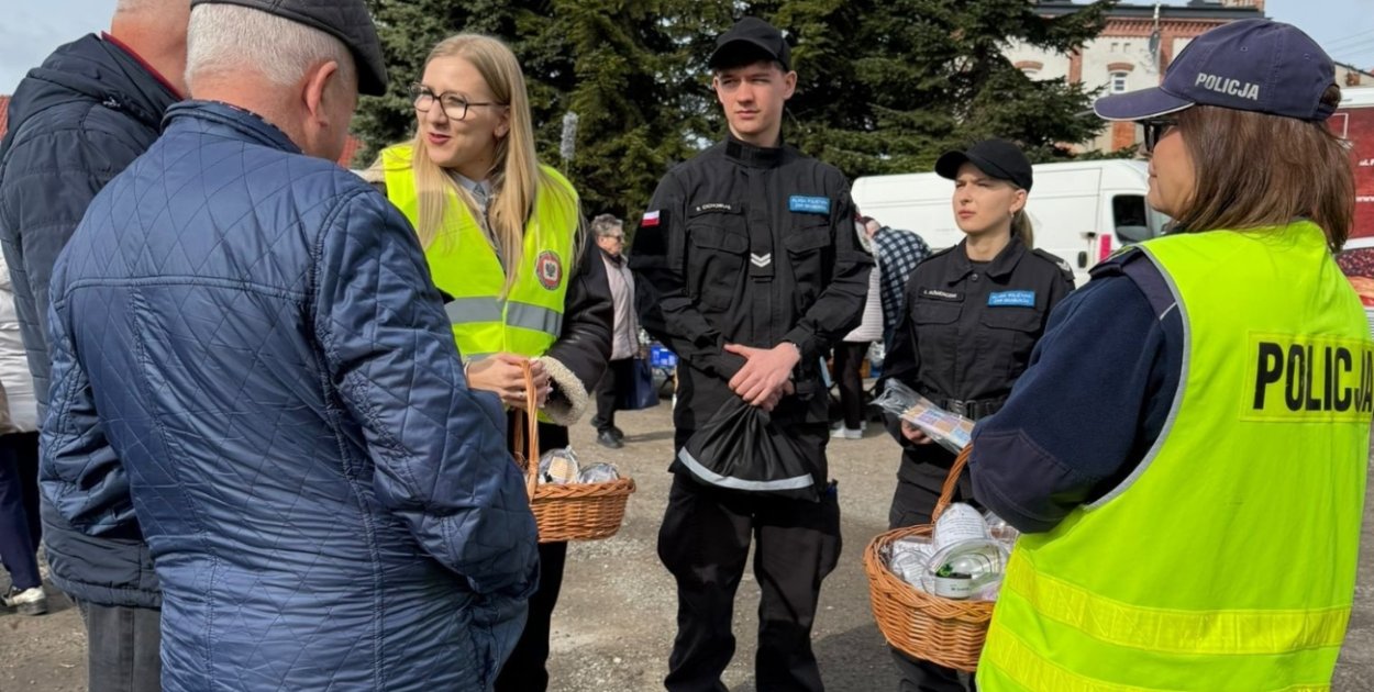 Profilaktyczna akcja na targowisku w Poniecu. To było coś więcej niż tylko ulotki