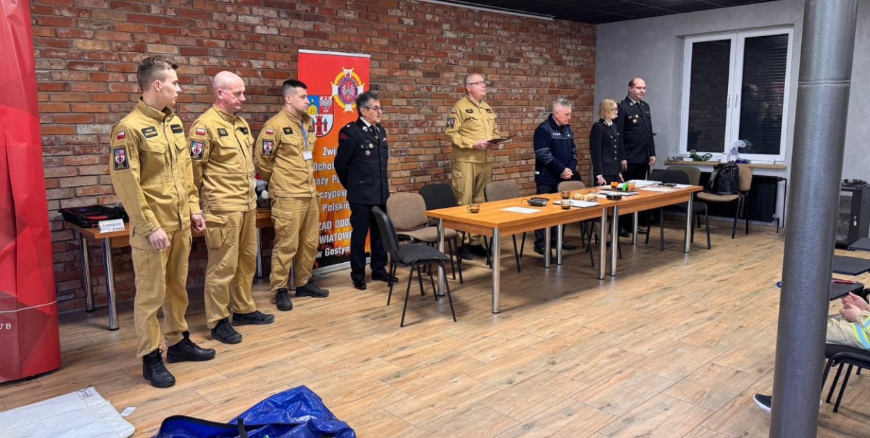 Młodzi z powiatu gostyńskiego sprawdzili się w turnieju wiedzy pożarniczej