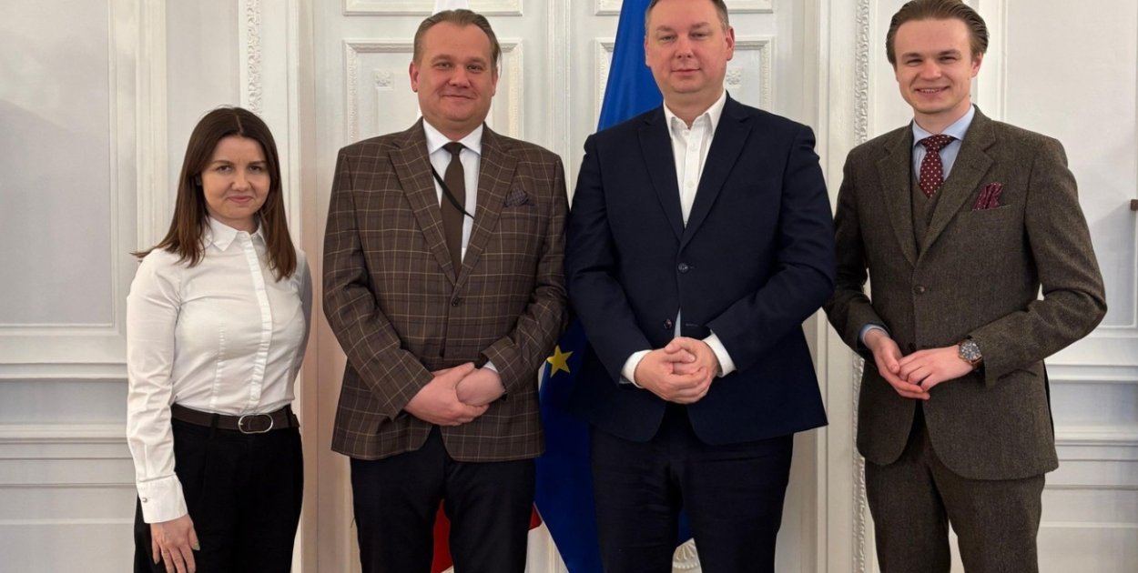 Ważny głos z Gostynia w Warszawie. Rozmawiano o przyszłości bibliotek mobilnych