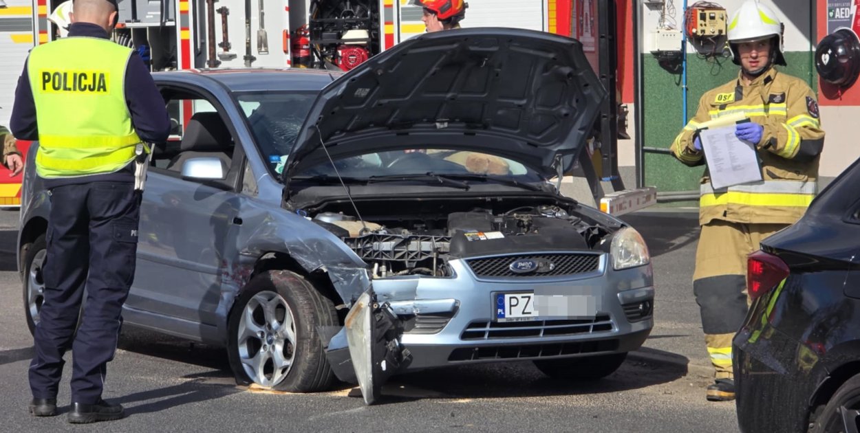 Zderzenie naprzeciwko remizy. Wiadomo, kto zawinił i nie ustąpił pierwszeństwa