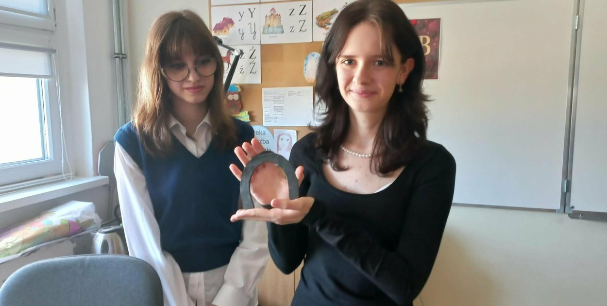 Dwie uczennice liceum, chcą ocalić to, czego już prawie nie ma. Czy się uda?