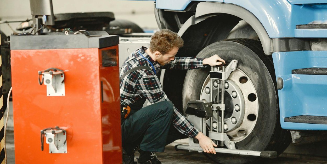 Mobilna wulkanizacja TIR w powiecie gostyńskim – szybka pomoc dla lokalnych firm t